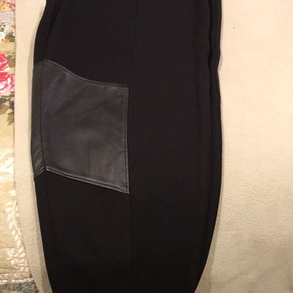 Calvin Klein size XL black ponte leggings. - Picture 3 of 7